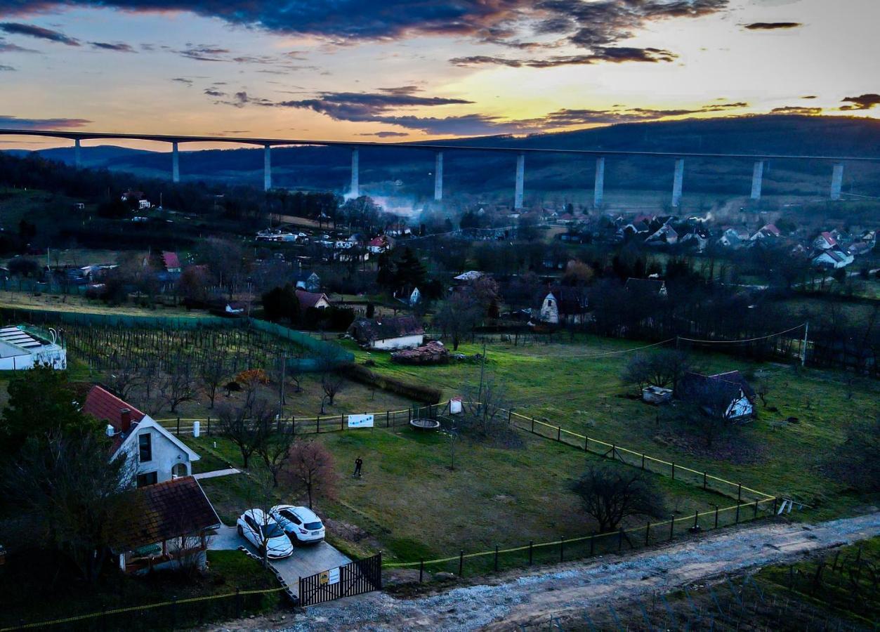 Voelgyhid Village Balaton Kőröshegy Eksteriør bilde