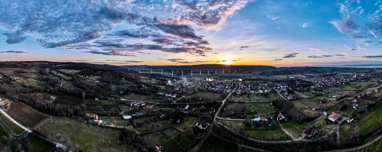 Voelgyhid Village Balaton Kőröshegy Eksteriør bilde